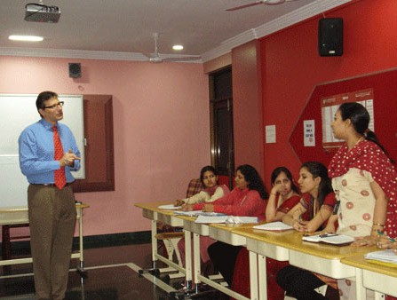 visitors americanschool3 447x338