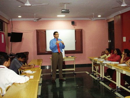 visitors americanschool4 447x338