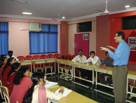 visitors americanschool7 447x338